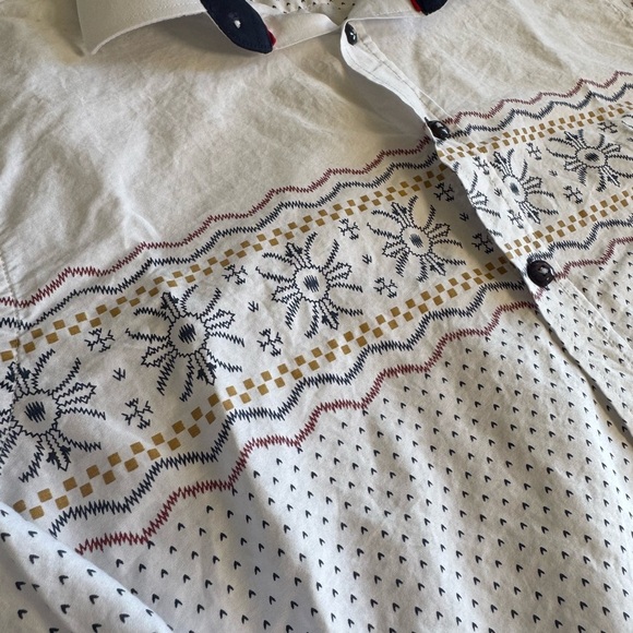 White and Blue Casual Button Down Shirt 100% Cotton fashionable designer - Picture 3 of 8